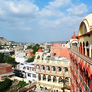 Hotel Fort Chandragupt Jaipur